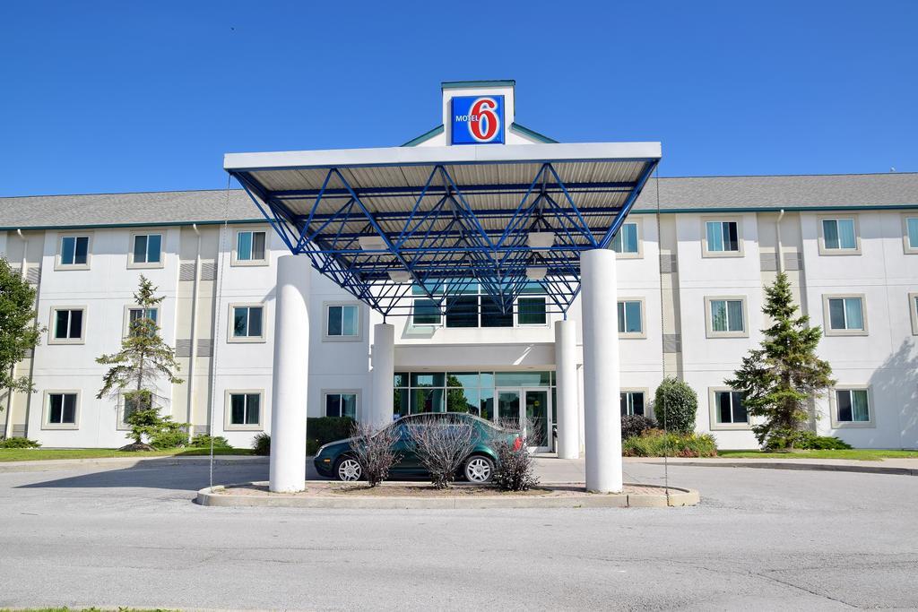 Motel 6-Whitby, On - Toronto East Exterior photo