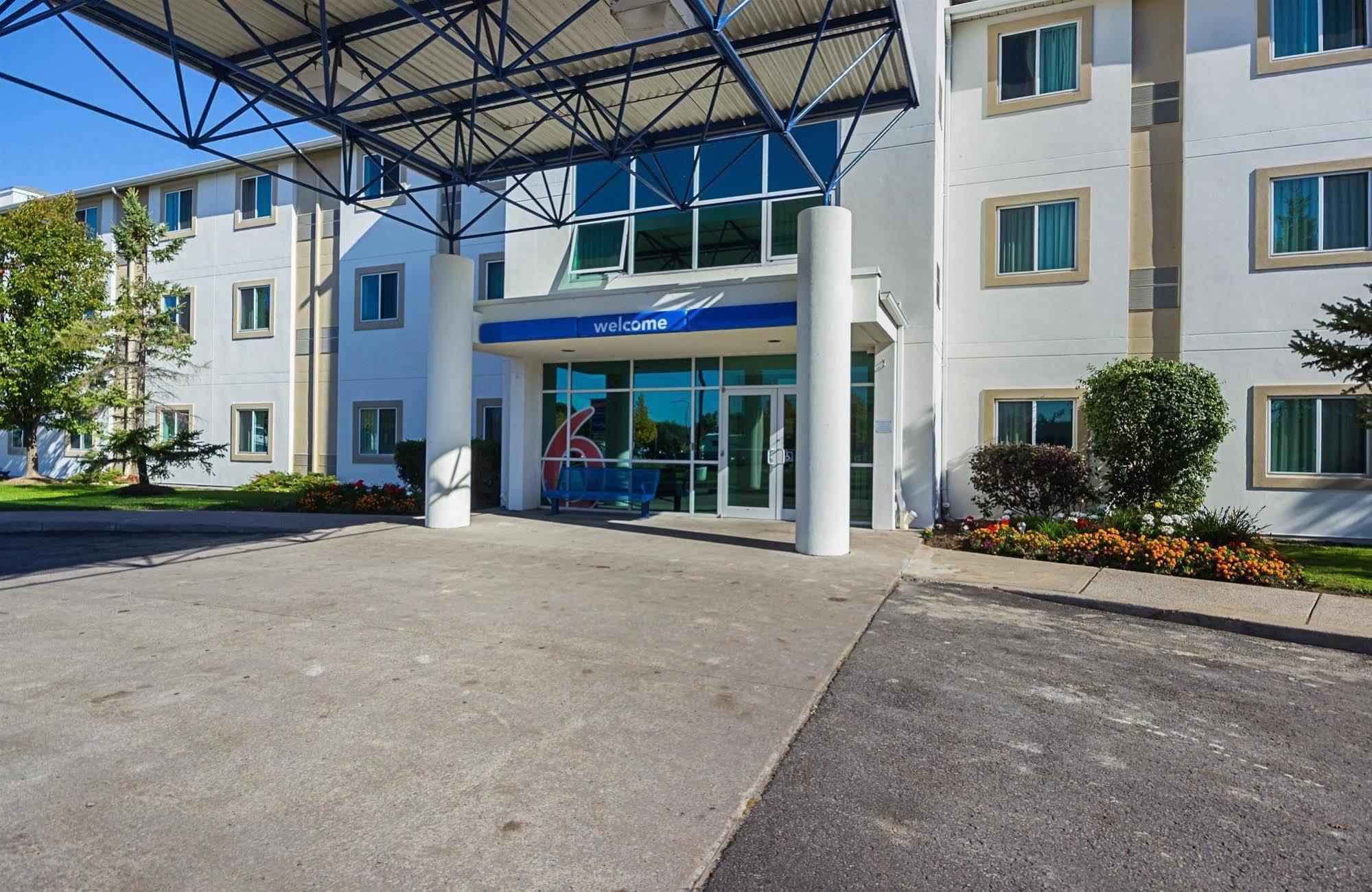 Motel 6-Whitby, On - Toronto East Exterior photo