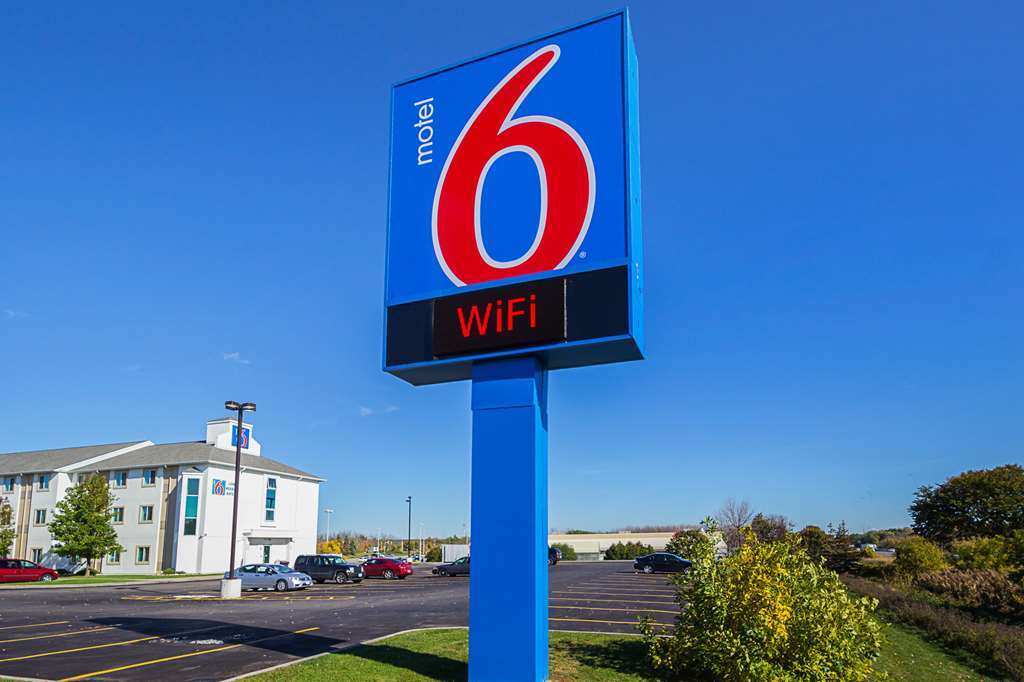 Motel 6-Whitby, On - Toronto East Exterior photo